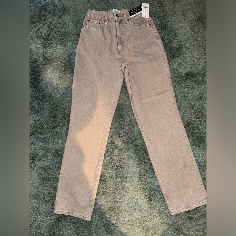 Abercrombie & Fitch Curve Love The 90’s Straight Jean - Ultra High Waisted